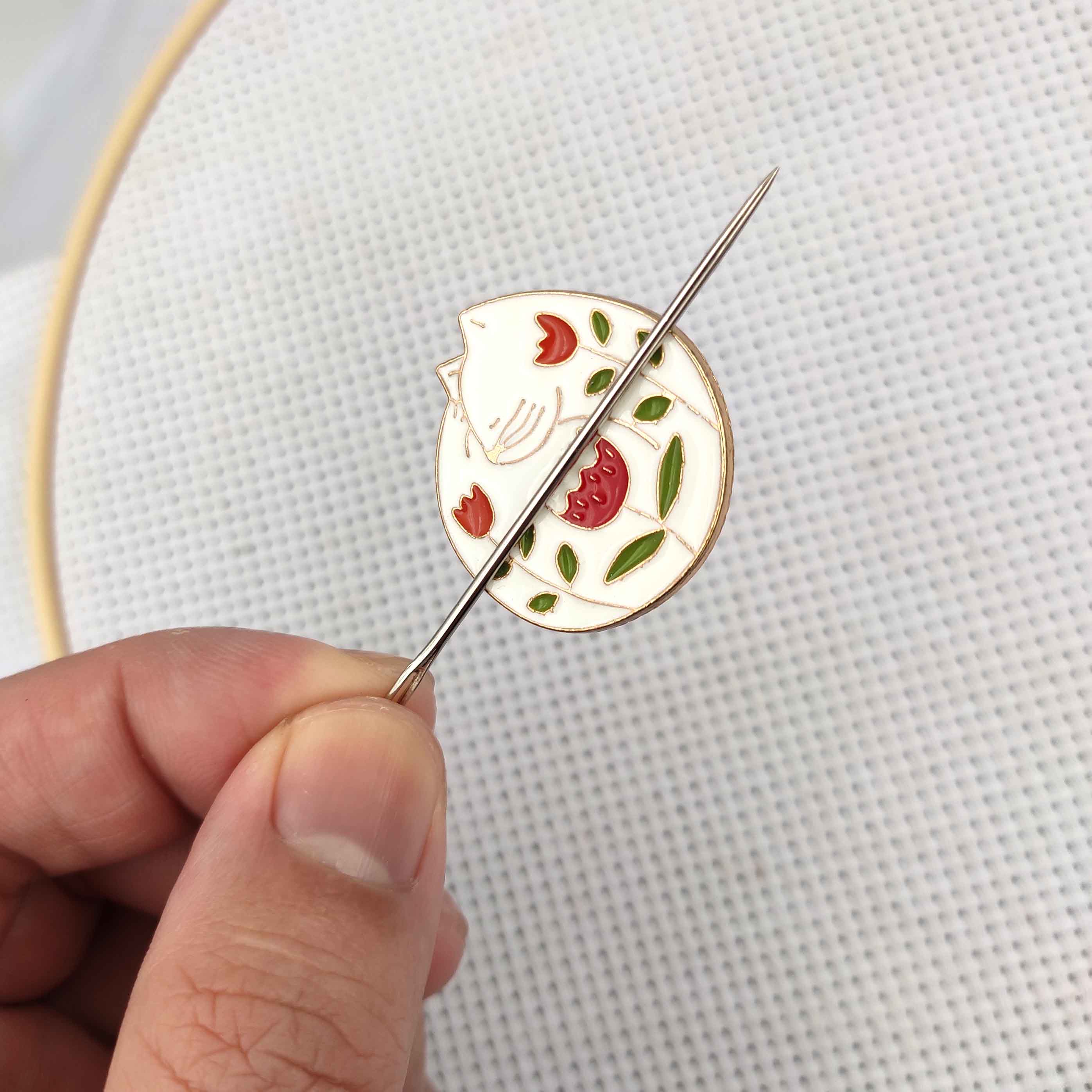 바늘 Minder 자기 2 고양이 세트 검정 흰색 바느 - Needle Minder Magnet 리뷰 및 가격
