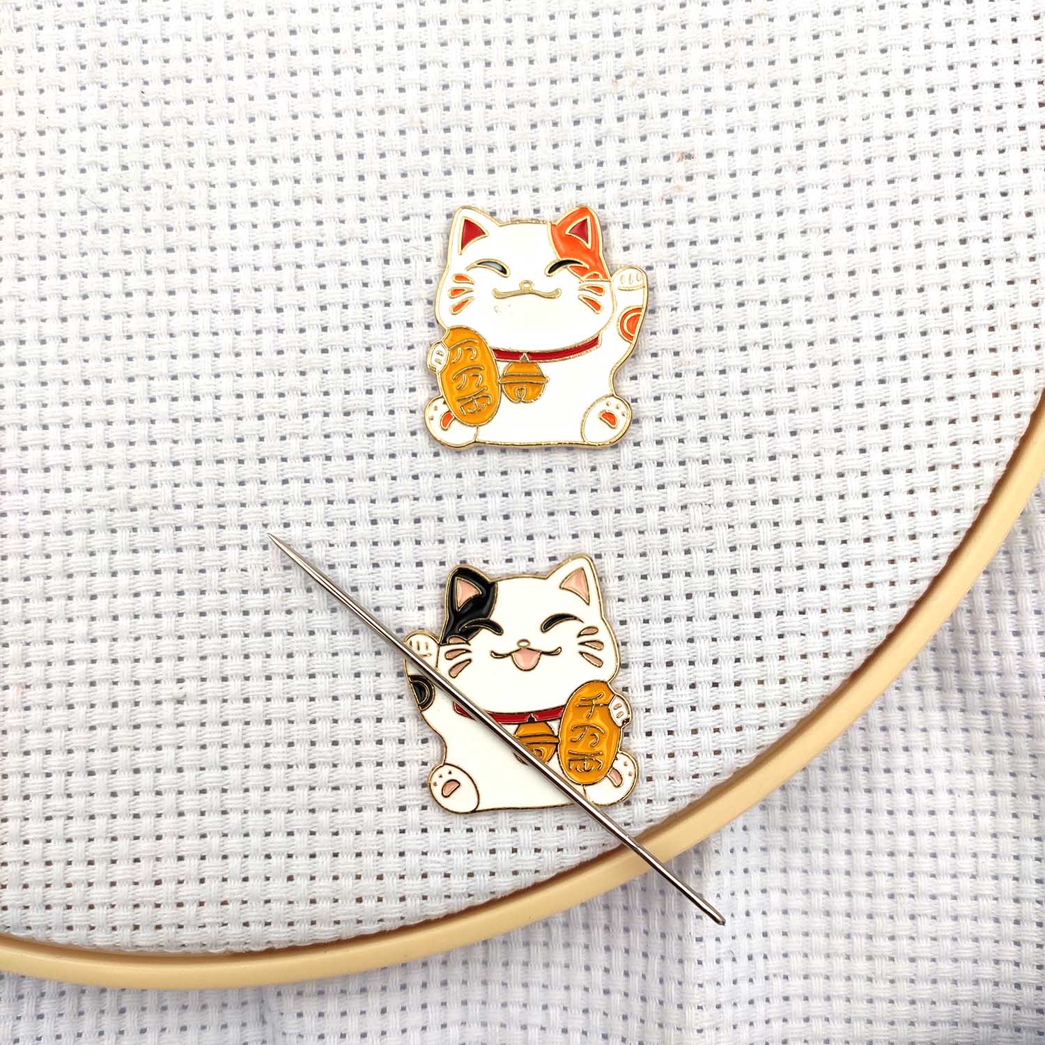 행운의 고양이 크로스 스티치 세트를위한 자기 바늘 마인 - Needle Minder Magnet 리뷰 및 가격